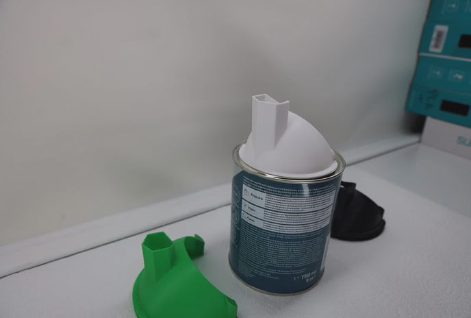 No-Drip Paint Pouring Spout Lid (Fits Metal & Plastic Tins)